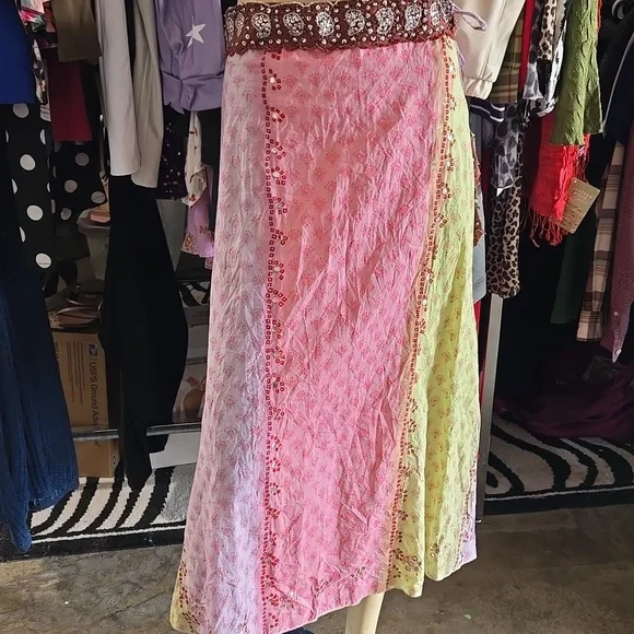 Vintage Skirt - Picture 3 of 6